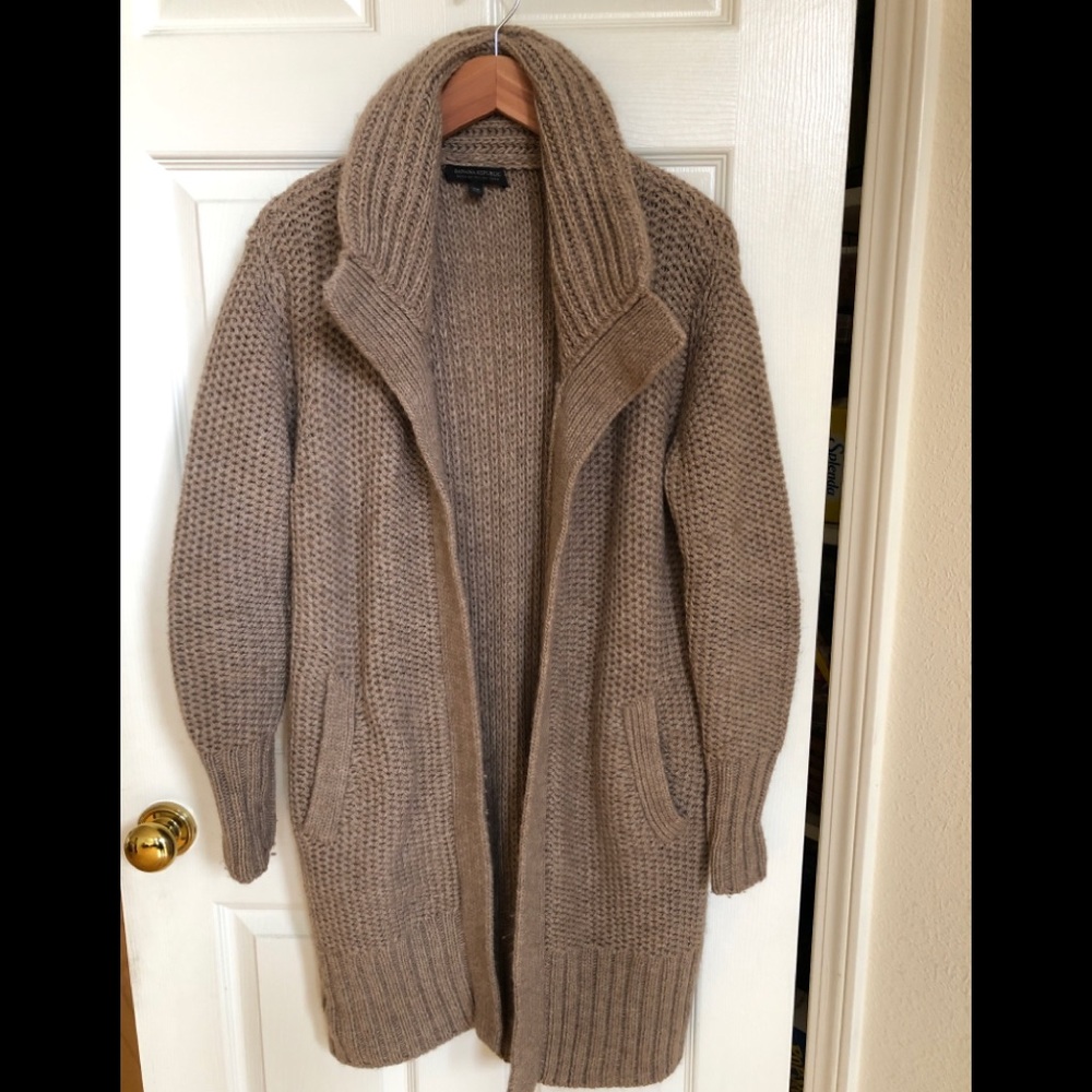 BANANA REPUBLIC CHUNKY KNIT CARDIGAN